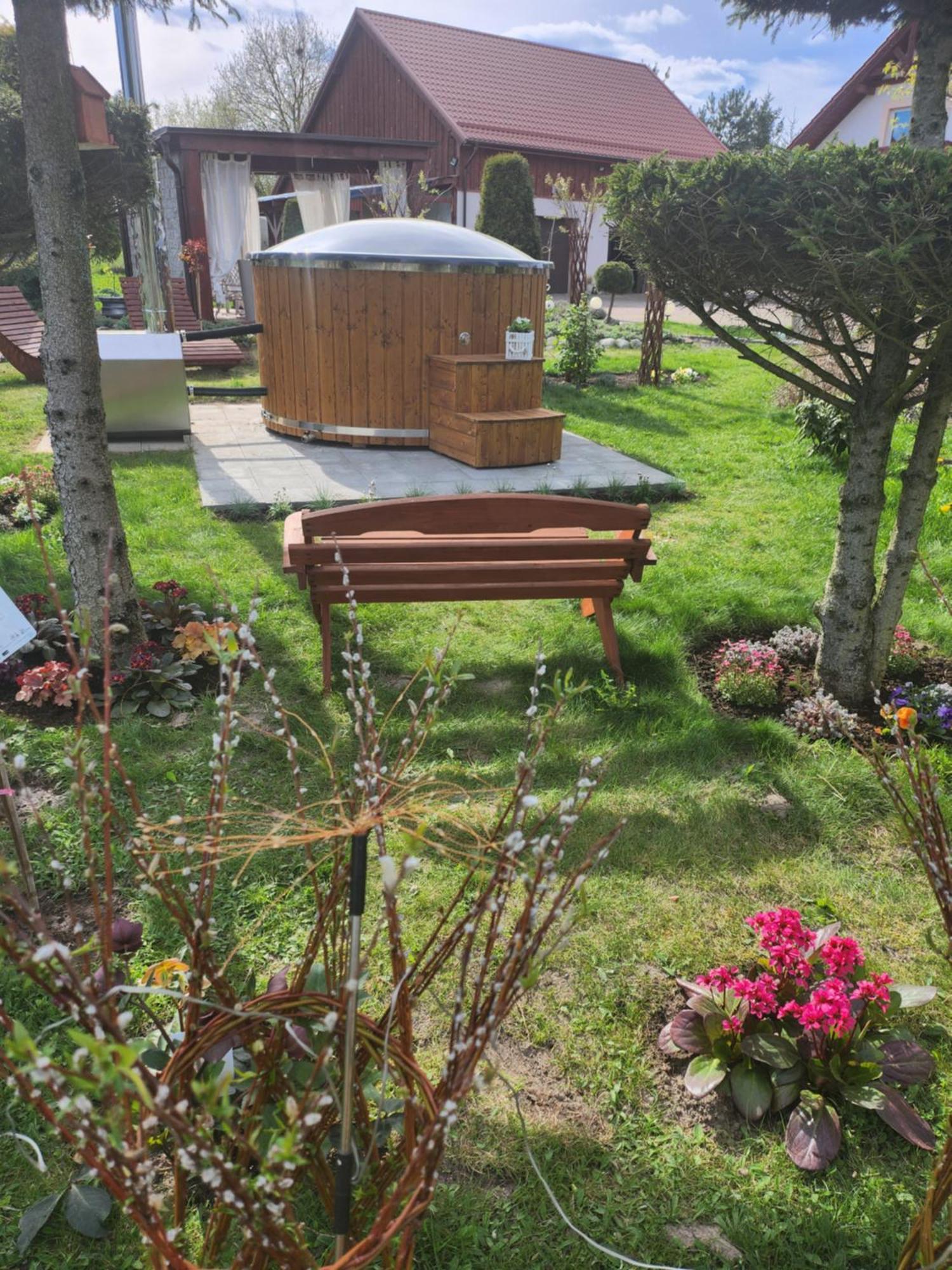 Liwa Garden Krzywa 11 Apartment Ngoại thất bức ảnh